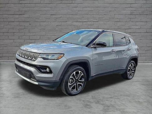 Certified 2022 Jeep Compass Limited w/ Sun and Sound Group AWD/4WD image 9