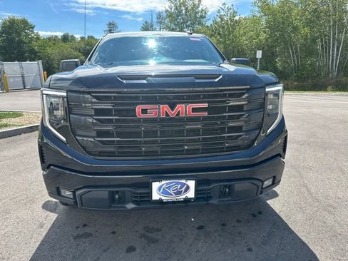 Used 2023 GMC Sierra 1500 Elevation AWD/4WD image 8