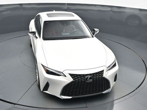 Used 2023 Lexus IS 300 w/ Comfort Package RWD image 14