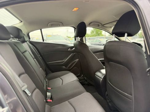 Used 2015 MAZDA MAZDA3 i Touring FWD image 35