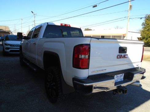 Used 2015 GMC Sierra 2500 SLT w/ Duramax Plus Package image 4