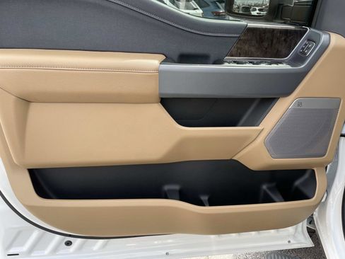 Used 2024 Ford F250 Lariat w/ Lariat Ultimate Package image 19