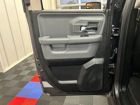 Used 2020 RAM 1500 Classic Warlock AWD/4WD image 11