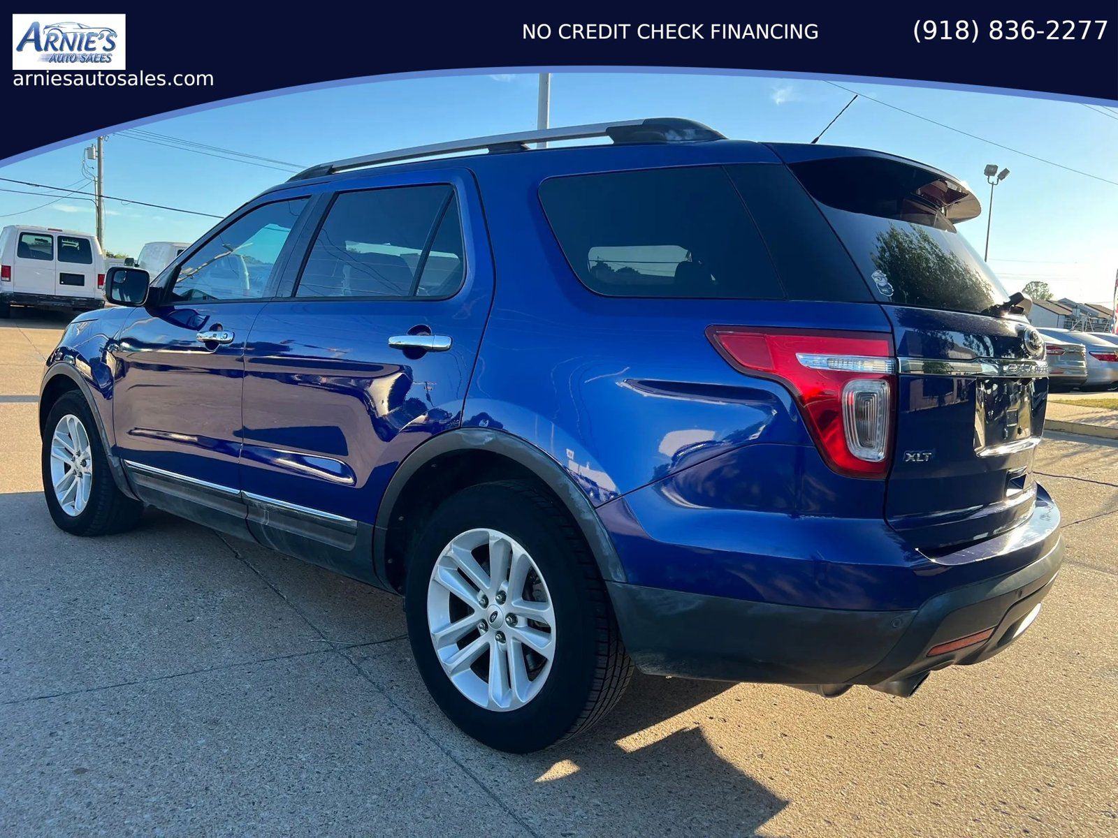 Used 2013 Ford Explorer XLT FWD image 3