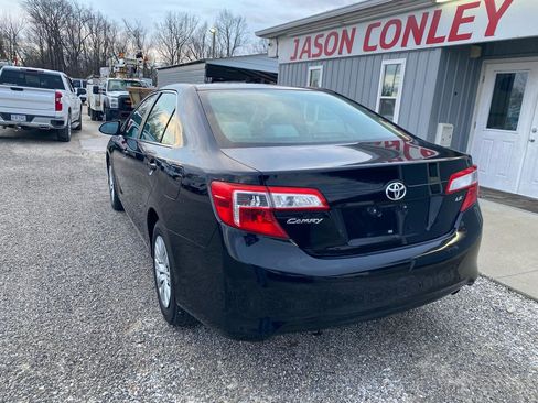 Used 2013 Toyota Camry LE image 5