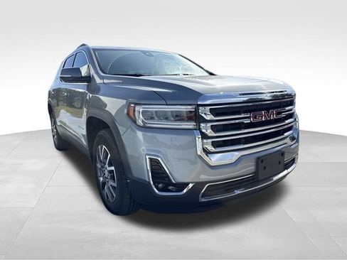 Used 2023 GMC Acadia SLT FWD image 3