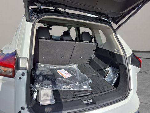 New 2026 Nissan Rogue Platinum w/ Tech Package image 29