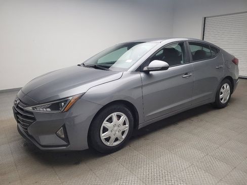 Used 2019 Hyundai Elantra SE w/ Cargo Package FWD image 2