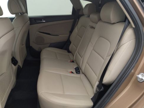 Used 2016 Hyundai Tucson Limited FWD image 18