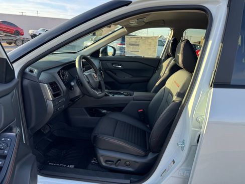 New 2026 Nissan Rogue SV image 9