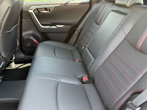 Used 2025 Toyota RAV4 XSE w/ Premium Package AWD/4WD image 23