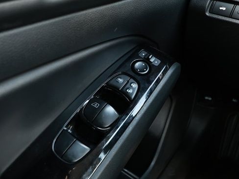 Used 2023 Nissan Altima 2.5 SV AWD/4WD image 20