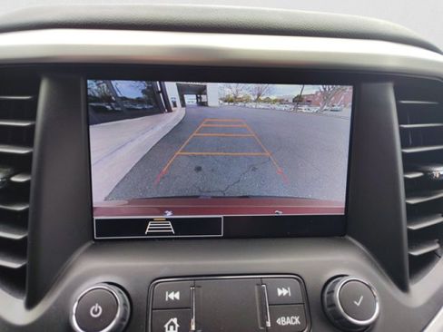 Used 2023 GMC Acadia SLE w/ Driver Convenience Package AWD/4WD image 16