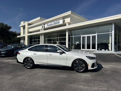 New 2026 BMW 530i w/ M Sport Package image 1