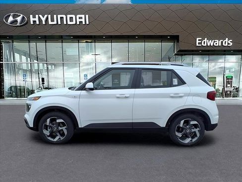 New 2026 Hyundai Venue SEL image 3