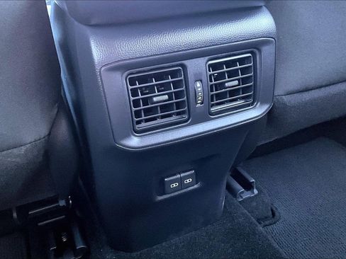 Used 2025 Toyota RAV4 XLE image 32