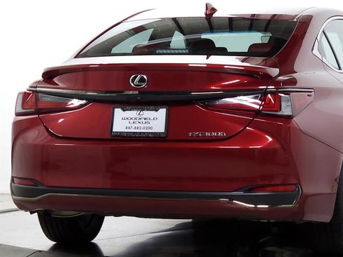 Certified 2025 Lexus ES 300h F Sport image 10