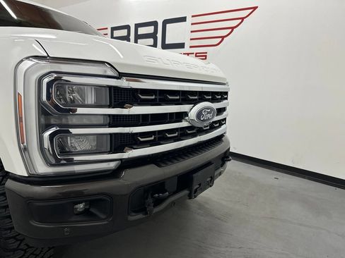 Used 2024 Ford F250 King Ranch w/ FX4 Off-Road Package AWD/4WD image 2