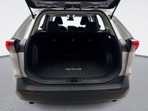 Used 2023 Toyota RAV4 LE image 19