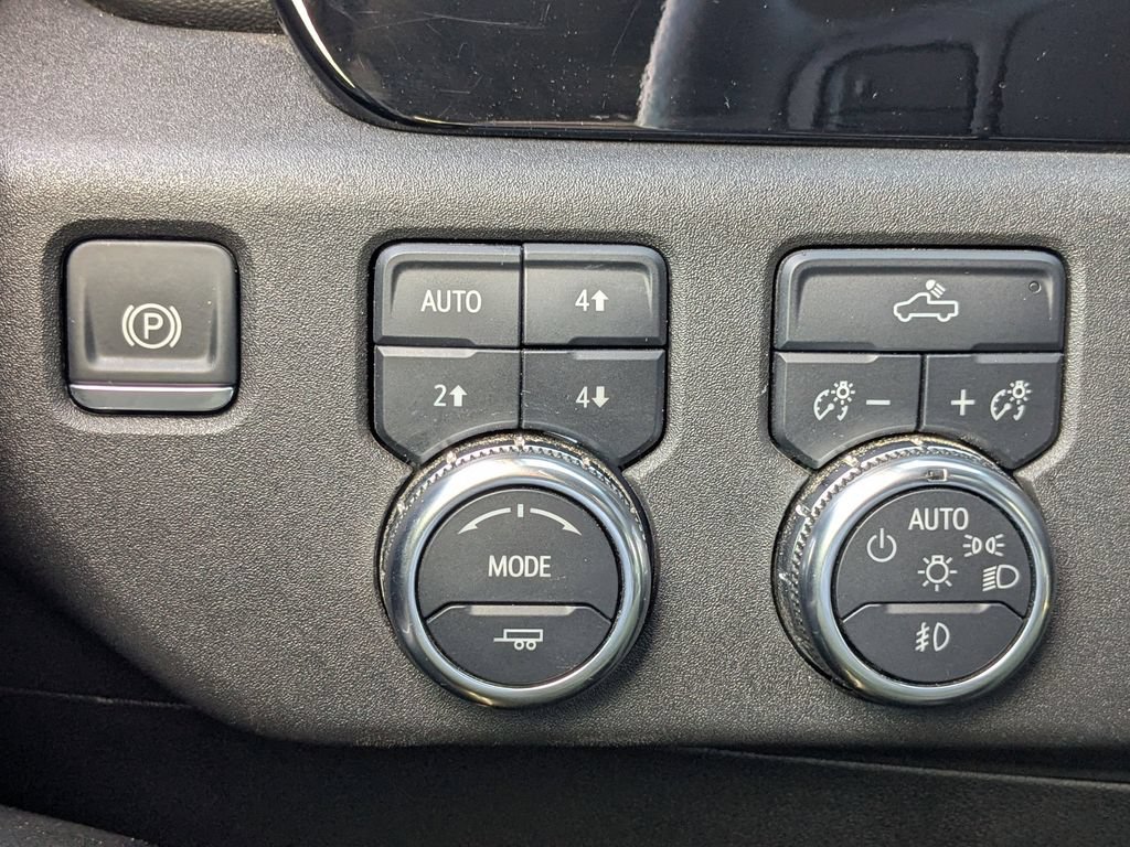 Used 2025 GMC Sierra 2500 SLE w/ SLE Convenience Package AWD/4WD image 24