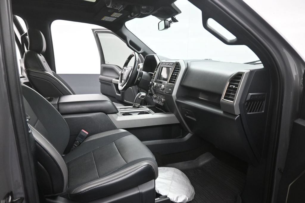 Used 2020 Ford F150 Raptor w/ Equipment Group 802A Luxury AWD/4WD image 16