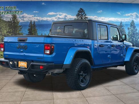 Used 2021 Jeep Gladiator Sport image 5