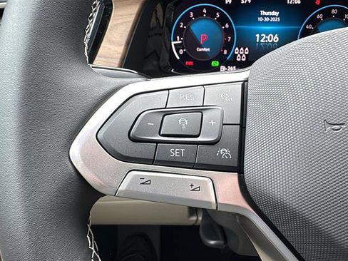 New 2026 Volkswagen Atlas SE FWD image 19