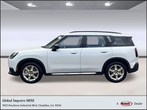 Used 2025 MINI Cooper Countryman S image 1