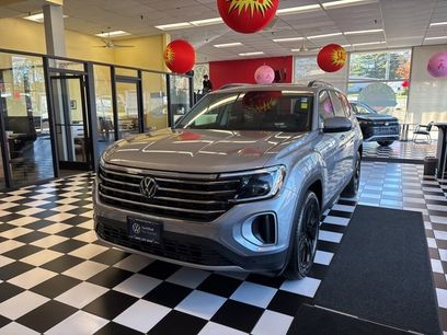 Certified 2025 Volkswagen Atlas SE w/ Panoramic Sunroof Package