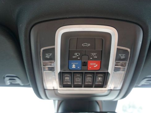 Used 2021 RAM 1500 Limited w/ Body Color Bumper Group AWD/4WD image 32