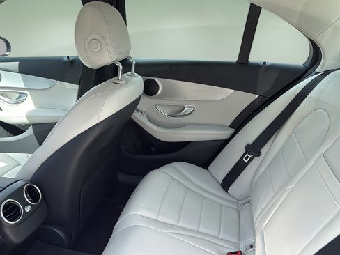 Used 2018 Mercedes-Benz C 300 4MATIC Sedan image 16