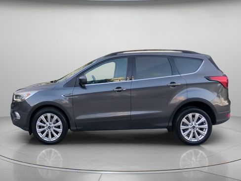 Used 2019 Ford Escape SEL FWD image 16