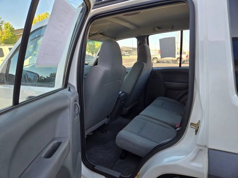 Used 2007 Jeep Liberty Sport w/ Off Road Group AWD/4WD image 9