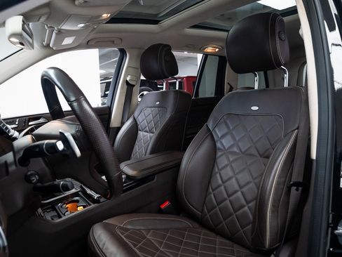 Used 2019 Mercedes-Benz GLS 550 4MATIC image 18