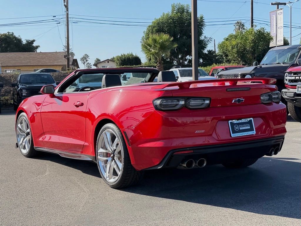 Used 2021 Chevrolet Camaro SS RWD image 11