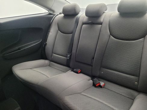 Used 2013 Hyundai Elantra image 18