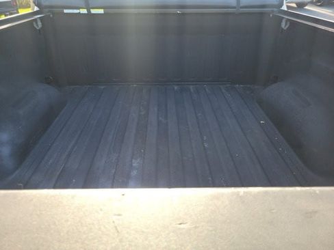 Used 2021 RAM 1500 Laramie AWD/4WD image 10