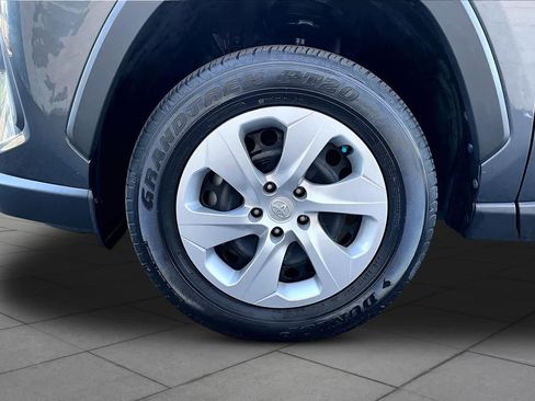 Used 2023 Toyota RAV4 LE FWD image 11
