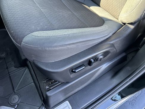 Used 2019 Chevrolet Silverado 1500 LT Trail Boss AWD/4WD image 24