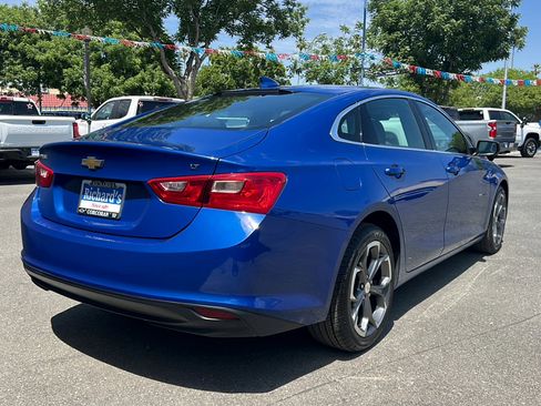 Used 2023 Chevrolet Malibu LT FWD image 3