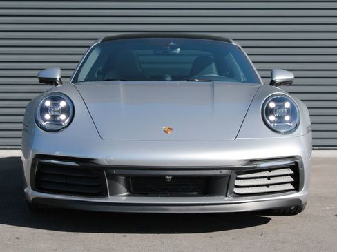 Used 2024 Porsche 911 Carrera S image 6