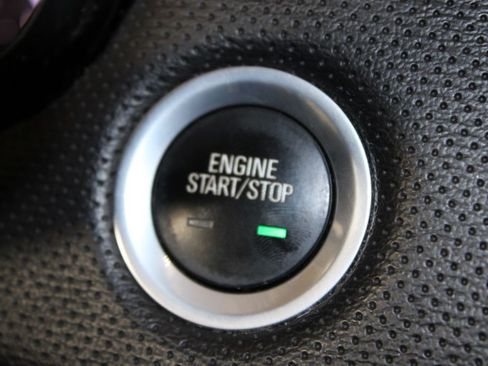 Used 2017 Cadillac XT5 Luxury image 39