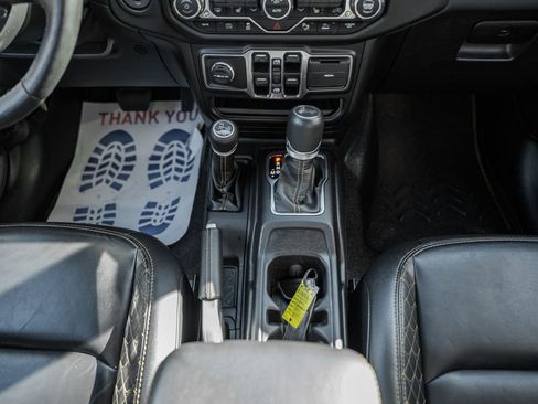 Used 2022 Jeep Wrangler Unlimited Sahara image 29