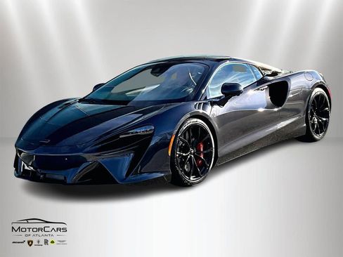 New 2026 McLaren Artura image 1