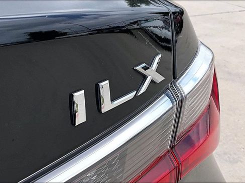Used 2021 Acura ILX w/ Premium Package FWD image 39
