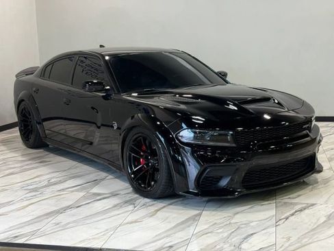 Used 2022 Dodge Charger SRT Hellcat w/ Harman/Kardon Audio Group image 5