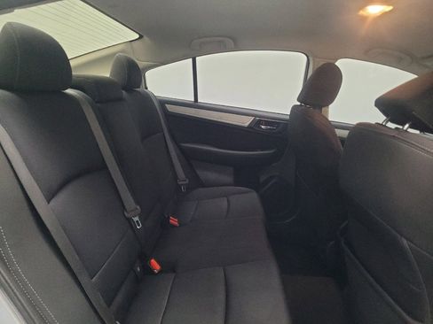 Used 2017 Subaru Legacy 2.5i Premium image 19