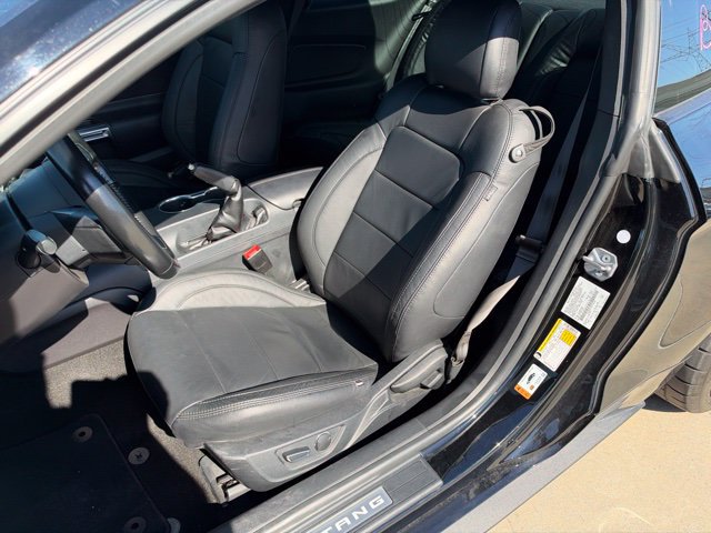 Used 2019 Ford Mustang GT w/ Equipment Group 301A RWD image 7