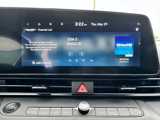 New 2025 Hyundai Elantra SEL FWD image 17