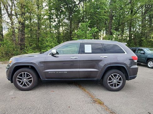 Used 2018 Jeep Grand Cherokee Limited image 2